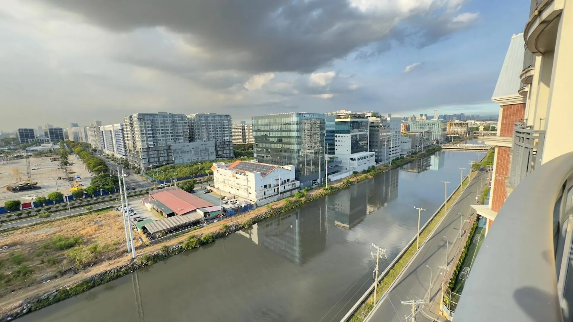 La Suitez 1616 I Monarch Parksuites Balmora Place 0*, 马尼拉
